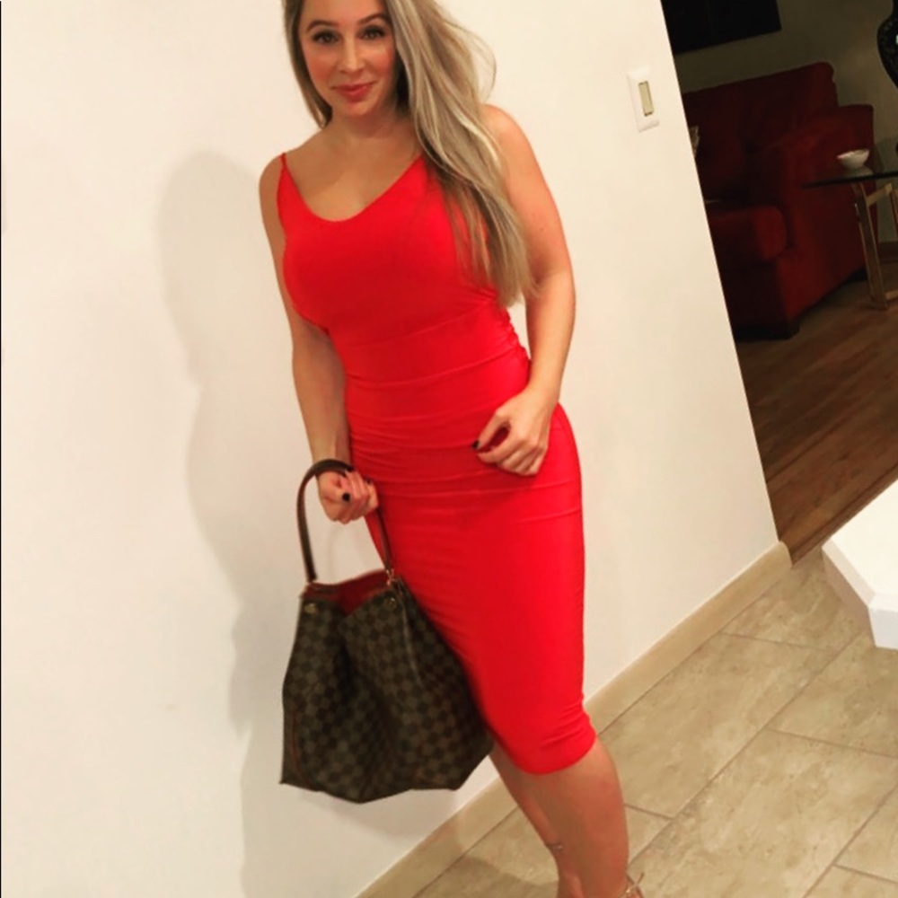 Red dress ruched midi length